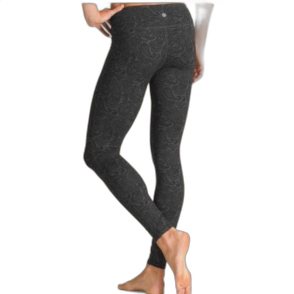 Athleta Chatarunga Gray Black Paisley Print Mid-Rise Full Length Leggings Size S - Picture 2 of 14